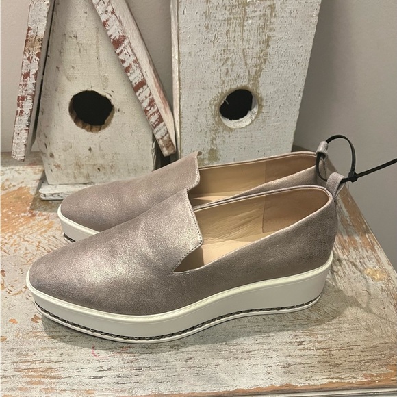 Karl Lagerfeld Womens 8.5 Metallic Platform Slip-Ons - Picture 2 of 10